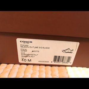 Coach kelson  outline signature shoes size 10